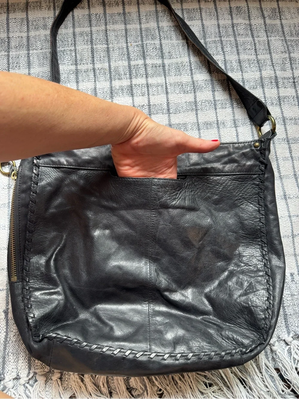 Hobo Black Leather Slouchy Purse